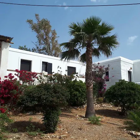 Hillside Paros Apartment Krotiri